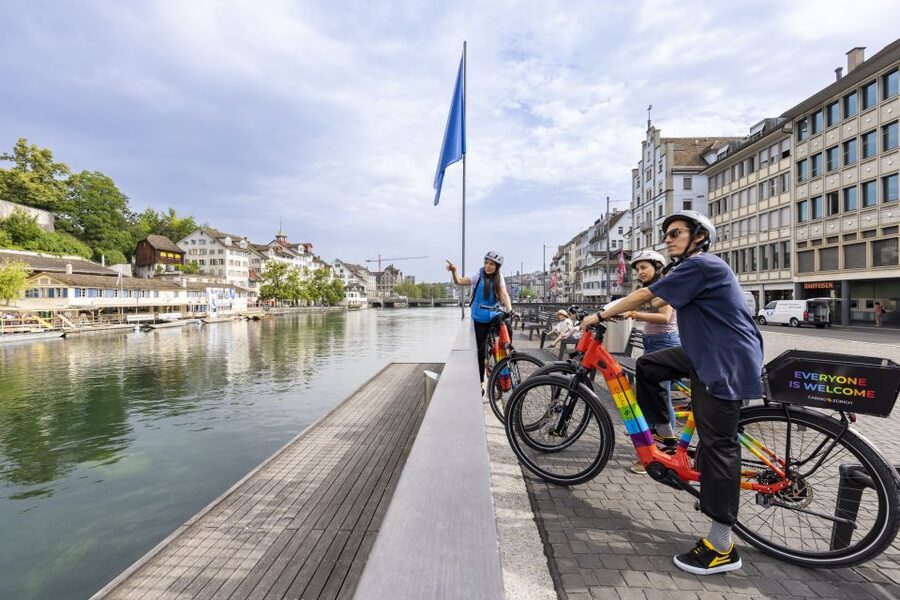 Zurich: E-Bike City Tour - Rain, ponchos, and real-world Zurich weather