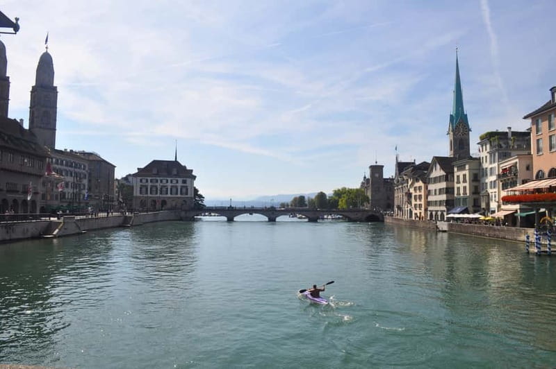 Zurich: Express Walk with a Local in 60 minutes - Lindenhof as a finish line: payoff views and where to go next
