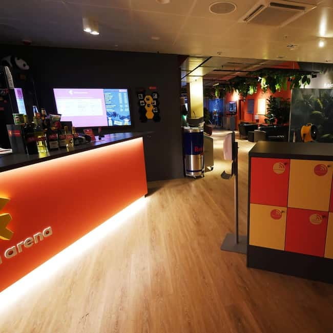 Zürich: Fusion Arena Hyper Reality VR Experience - The Lounge After VR, Where You Catch Your Breath