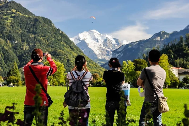 Zurich: Grindelwald, Interlaken & Lauterbrunnen Day Trip - From Zurich to Jungfrau country, fast and organized