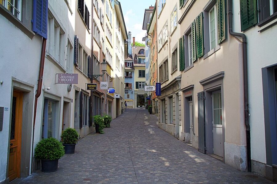 Zurich - Old Town Private Walking Tour - Key highlights