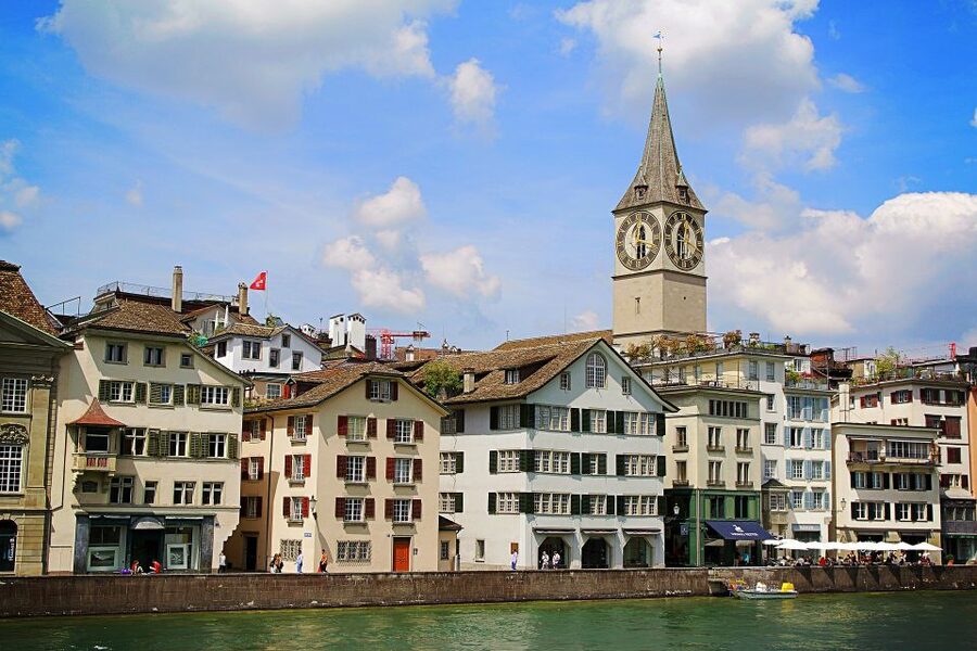 Zurich - Old Town Private Walking Tour - Zurich Old Town, in a tight 2-hour walking loop