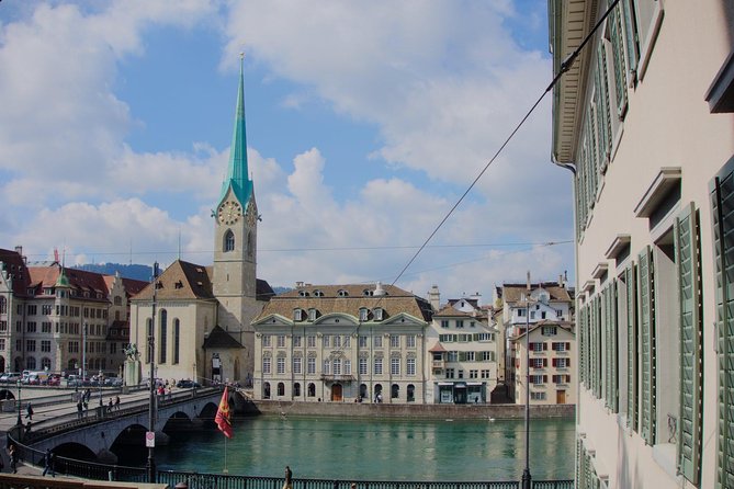 Zurich Private Customizable Guided Walking Tour - Paradeplatz Start, Pickup Options, and How to Avoid a Wobbly Begin