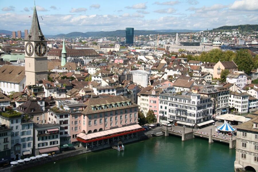Zurich: Private Walking Tour with a Local Guide - What to plan for on a 2 to 5 hour day