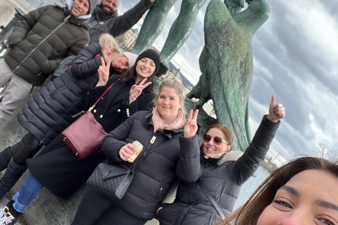 Zurich Scavenger Hunt and Sights Self-Guided Tour - Sechseläutenplatz: where the questions meet open-city photo play