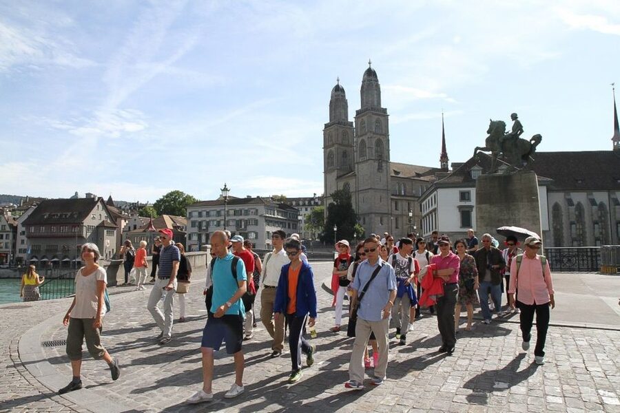 Zurich: Sightseeing Bus Tour with Optional FIFA Museum - Bus Tour Format That Actually Helps You Orient