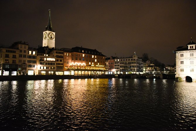 Zurich Sightseeing Private Walking Tour - Altstadt on foot: narrowing in on the old streets
