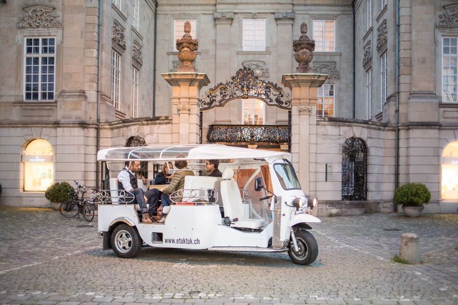 Zurich: Swiss Cheese Fondue & Wine e-Tuk-Tuk City Tour - Key Highlights You’ll Feel on the Ride