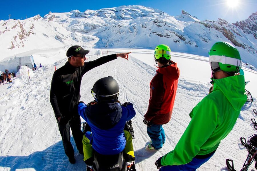 Zurich: Titlis Beginner Ski day snow experience & Lucerne - Snow Tubing on the Glacier: Easy Fun After Learning Basics
