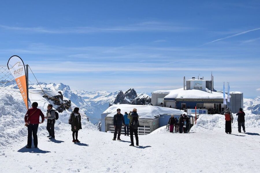 Zurich: Titlis First Time Ski Experience & Lucerne - Engelberg and the climb on Titlis Xpress to Trübsee