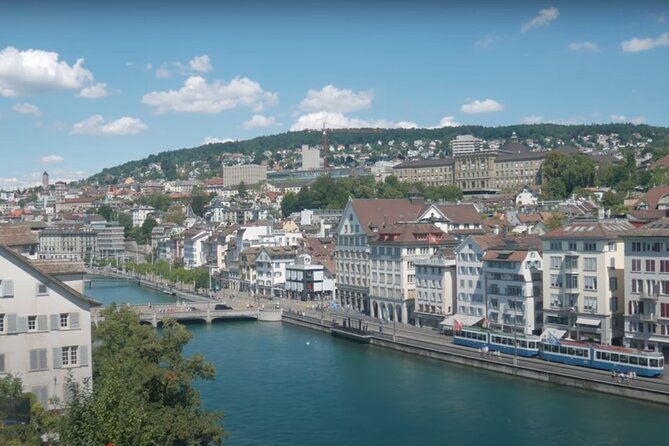 Zurich tour with Lake Zurich Cruise & Lindt Chocolate Experience - Altstadt squares and the Roman-to-modern story